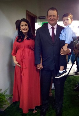 Vereador Ricardo com sua esposa e filho